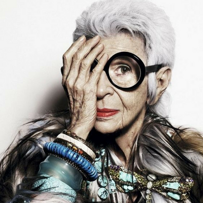 Essential Skincare Routine For Gracefully Aging